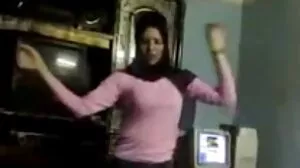 نکی کی کوشش کرتا ہے ، فحش بلاگ